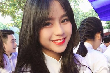 Nữ sinh Hưng Yên duyên dáng sở hữu nụ cười tỏa nắng