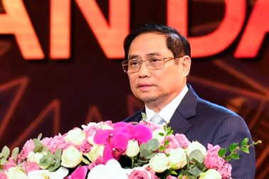 Thủ tướng: Nghĩa tình quân dân càng sâu sắc hơn trong những lúc gian khó