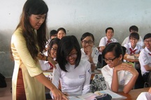 Sự thiệt thòi của giáo viên dạy hợp đồng