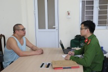 Phá đường dây làm giấy tờ giả cam kết "giống 100%"