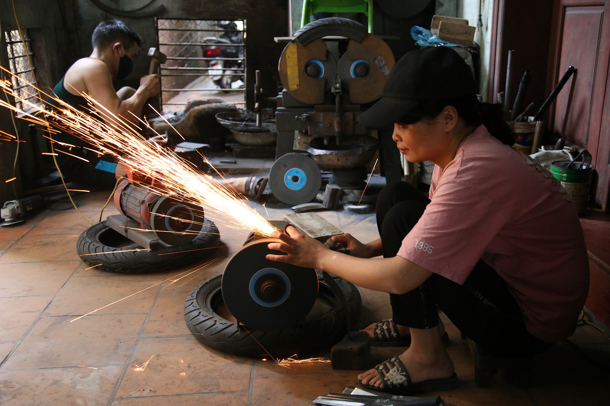Nghề rèn dao thủ công Đa Sỹ nay đã khác xưa - 7 Nghề rèn dao thủ công Đa Sỹ nay đã khác xưa - 7