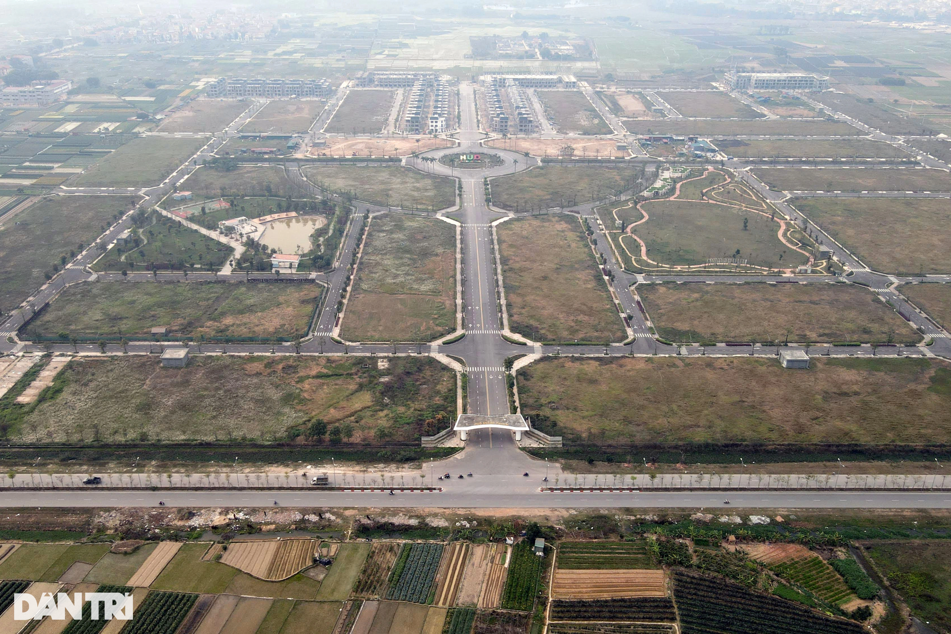Từng xôn xao sốt giá, dự án HUD Mê Linh Central giờ thế nào? - 1 Từng xôn xao sốt giá, dự án HUD Mê Linh Central giờ thế nào? - 1