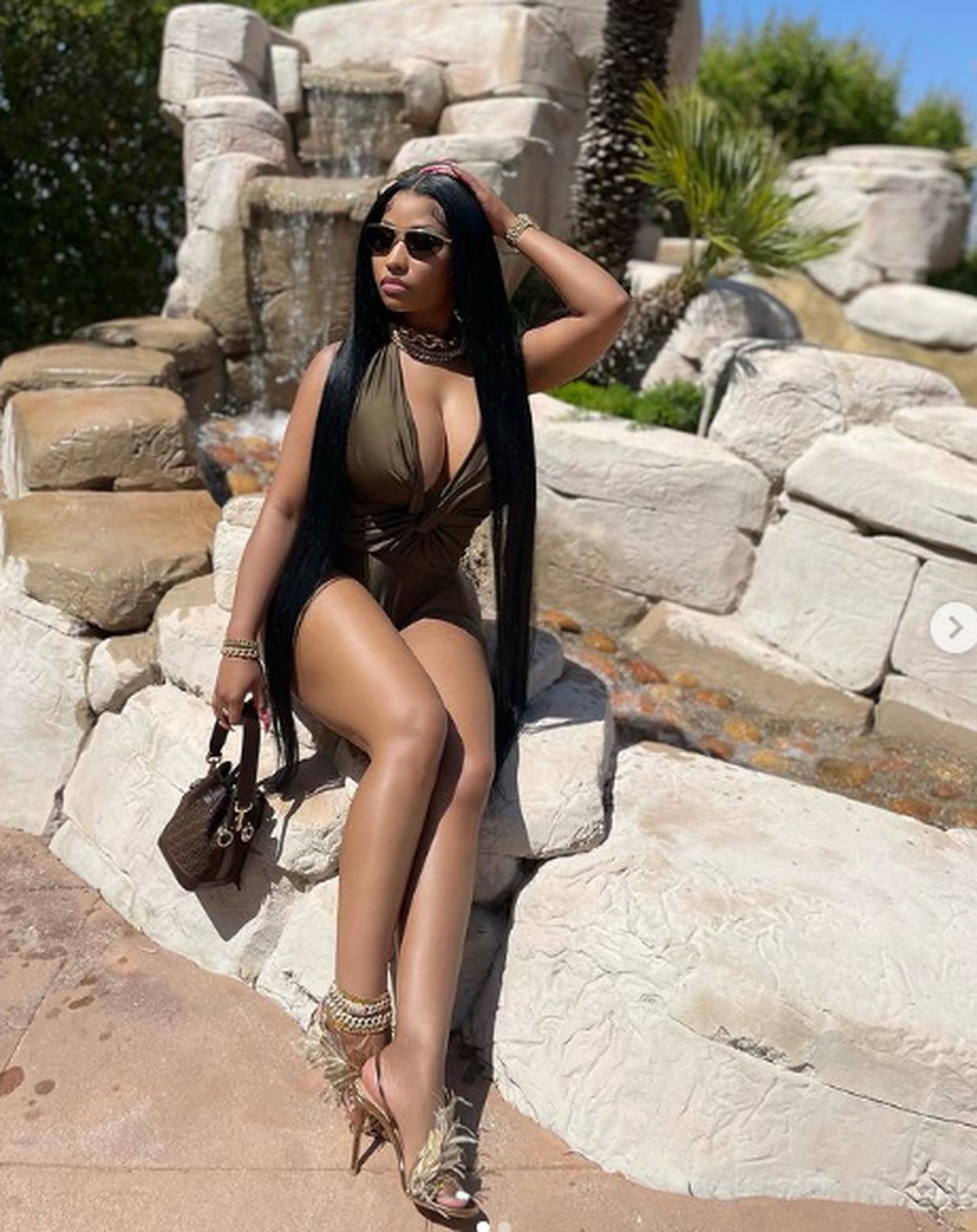 Ảnh khoe vòng ba của Nicki Minaj nhận bão like trên mạng xã hội - 7 Ảnh khoe vòng ba của Nicki Minaj nhận bão like trên mạng xã hội - 7