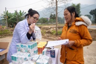 “Người dân mong các bác sĩ như mong nắng sau bão”