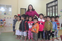Cô giáo Vân Kiều tự nguyện hiến đất xây trường mầm non