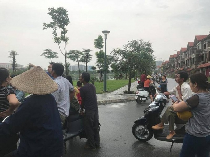 Bắc Ninh: Đi tập thể dục bàng hoàng phát hiện thi thể người đàn ông dưới hồ, bụng và cổ có nhiều vết thương - Ảnh 2. Bắc Ninh: Đi tập thể dục bàng hoàng phát hiện thi thể người đàn ông dưới hồ, bụng và cổ có nhiều vết thương - Ảnh 2.