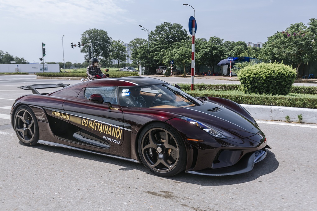 Xôn xao siêu xe Koenigsegg CCX trăm tỷ của đại gia Hải Phòng đi đăng kiểm