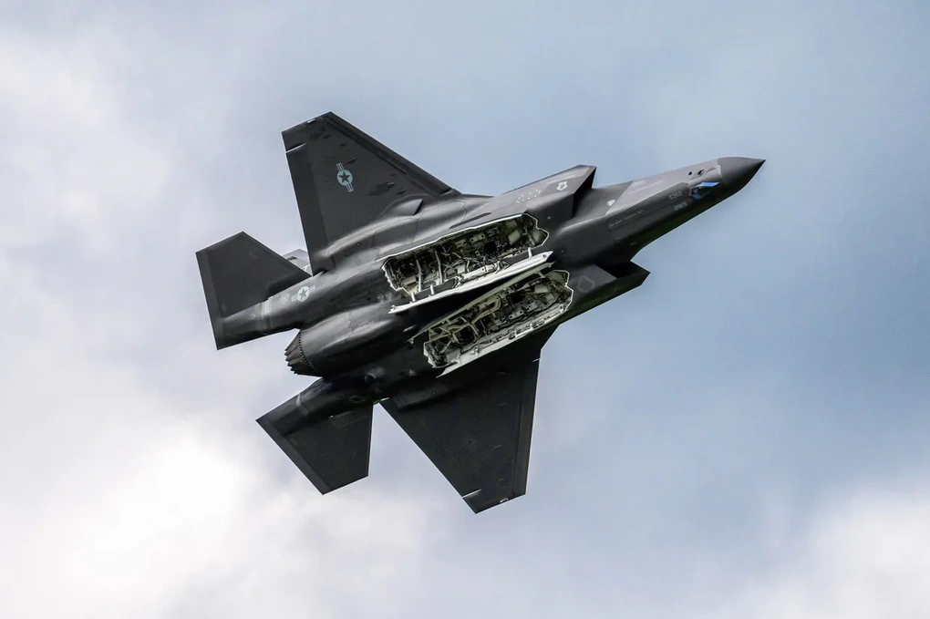 Na Uy điều tiêm kích F-35 bảo vệ cửa ngõ viện trợ cho Ukraine - 1 Na Uy điều tiêm kích F-35 bảo vệ cửa ngõ viện trợ cho Ukraine - 1