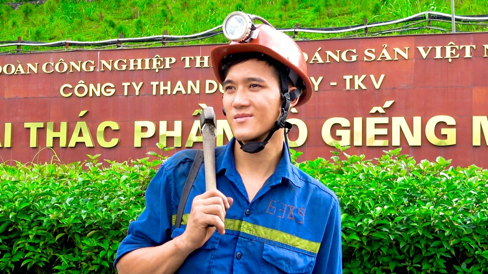 Thợ lò 9X, lương 26 triệu đồng/tháng chia sẻ bí quyết nghề - 3 Thợ lò 9X, lương 26 triệu đồng/tháng chia sẻ bí quyết nghề - 3