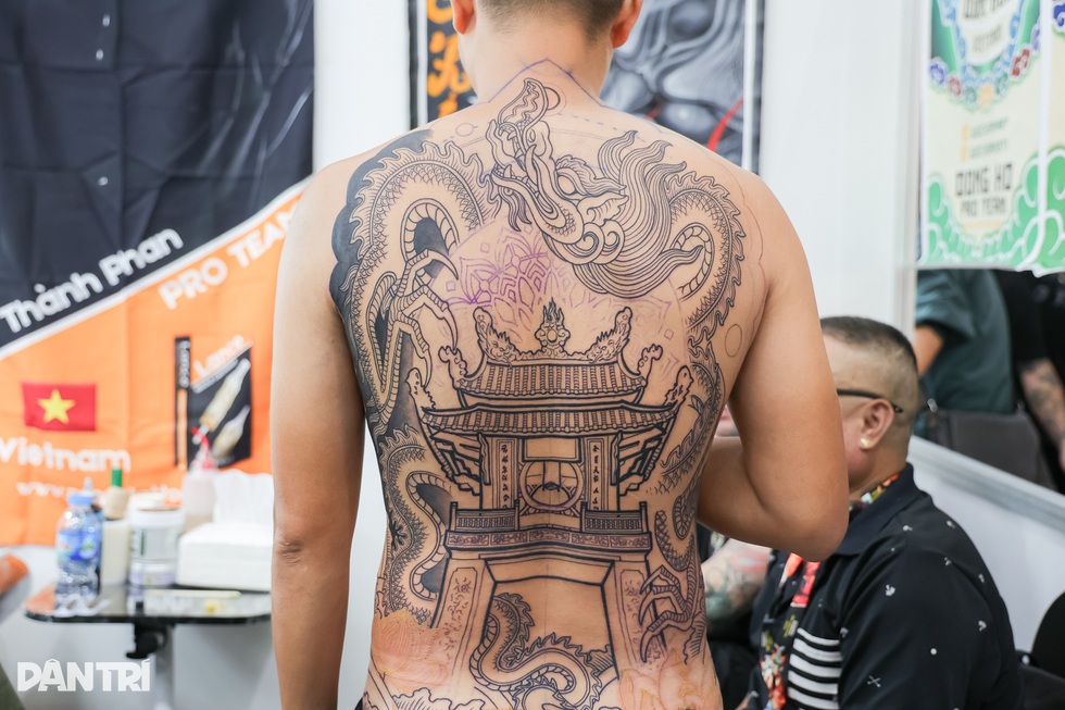 Ngắm loạt tác phẩm xăm kín lưng, chân tại lễ hội xăm hình lớn nhất miền Bắc - 6