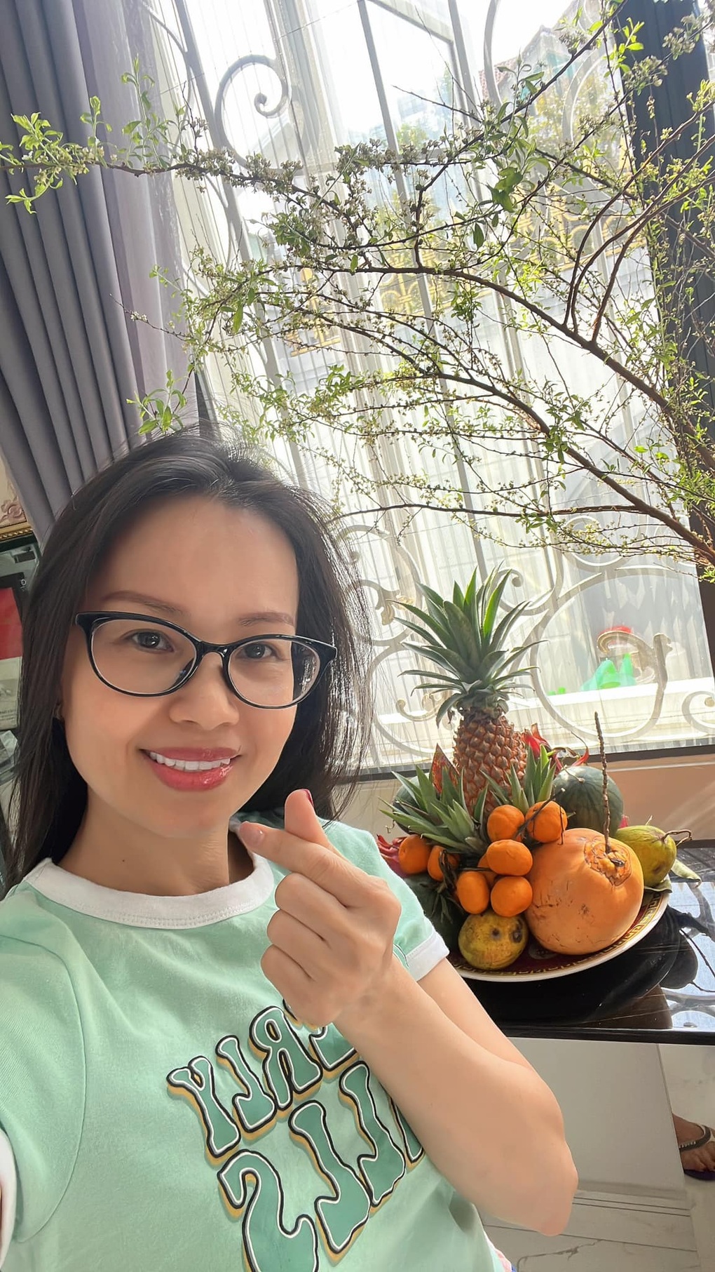 Cẩm Ly tuổi 54: Vượt bạo bệnh trở lại sân khấu, viên mãn bên chồng nhạc sĩ - 6 Cẩm Ly tuổi 54: Vượt bạo bệnh trở lại sân khấu, viên mãn bên chồng nhạc sĩ - 6
