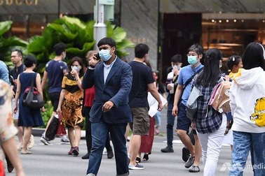 Các nước xử phạt người khai man và trốn cách ly Covid-19 thế nào?