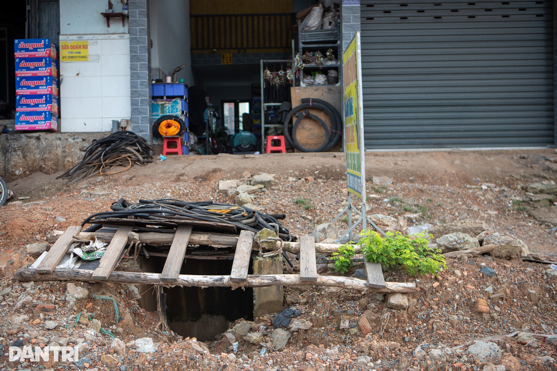 Dân “leo thang” gần một năm để vào nhà vì Vành đai 3 TPHCM thi công ì ạch - 8 Dân “leo thang” gần một năm để vào nhà vì Vành đai 3 TPHCM thi công ì ạch - 8