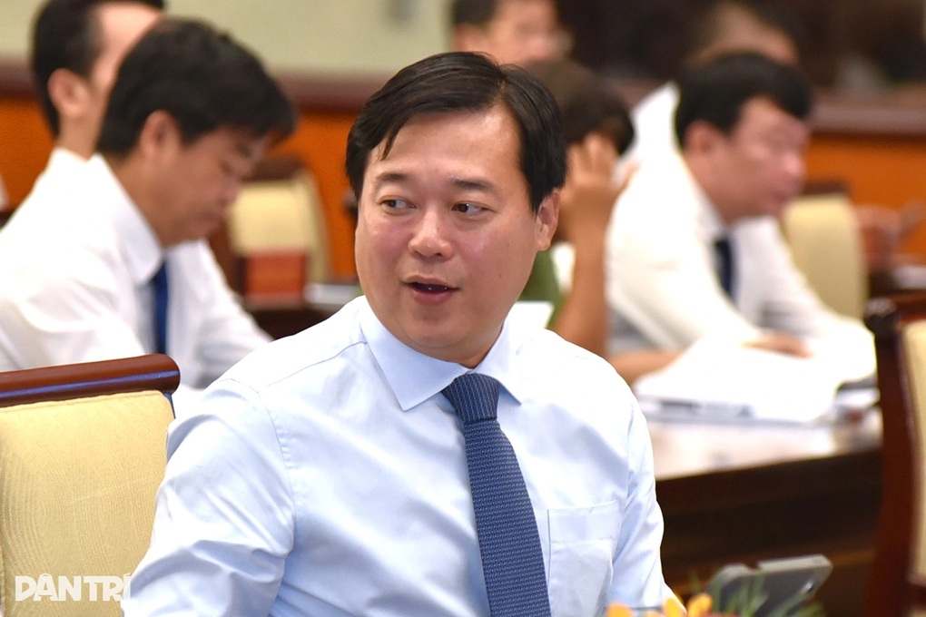 Thành ủy TPHCM phân công nhiệm vụ cho các phó bí thư - 2 Thành ủy TPHCM phân công nhiệm vụ cho các phó bí thư - 2