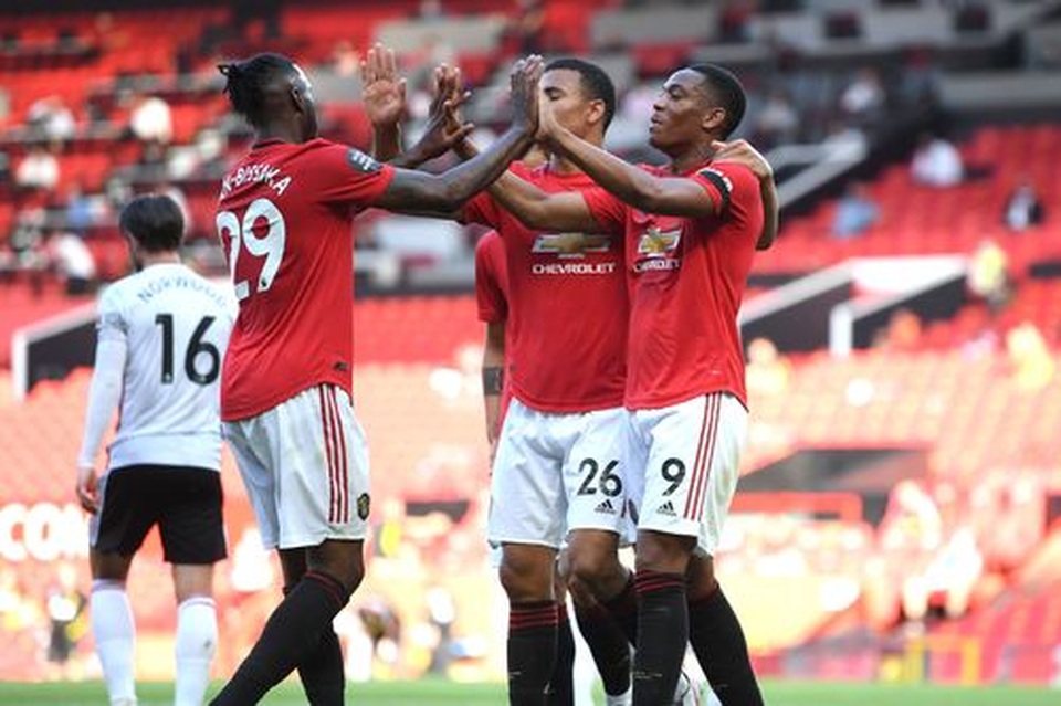 Man Utd 3-0 Sheffield United: Martial lập hat-trick - 7 Man Utd 3-0 Sheffield United: Martial lập hat-trick - 7