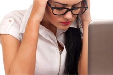 Lấy chồng giàu, 7 năm không có một xu dính túi!