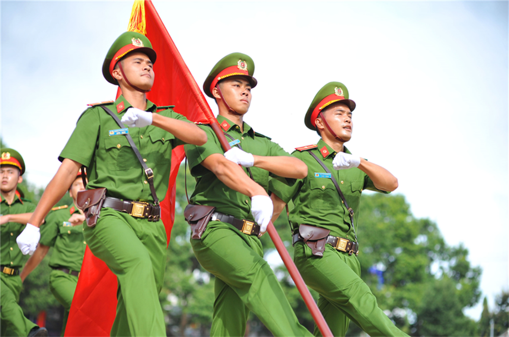 Công dân xăm trổ, phun xăm không được tuyển chọn vào Công an nhân dân - 1 Công dân xăm trổ, phun xăm không được tuyển chọn vào Công an nhân dân - 1