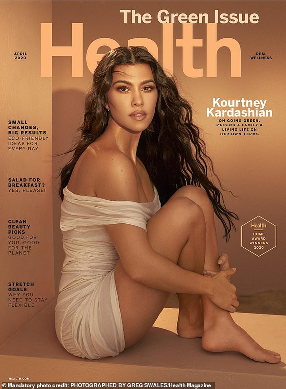 Kourtney Kardashian đẹp gợi cảm trong bộ ảnh mới - 5