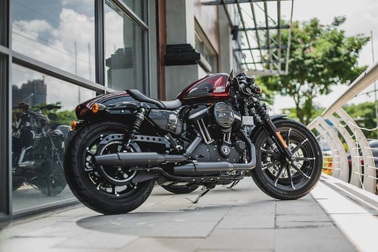 Minh Nhựa tậu siêu mô tô Harley-Davidson gần nửa tỷ đồng