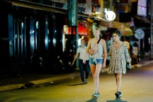 TPHCM xin thí điểm không cách ly du khách nước ngoài từ tháng 12