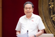Chủ tịch Quốc hội: “Không để luật một đường, nghị định một nẻo”