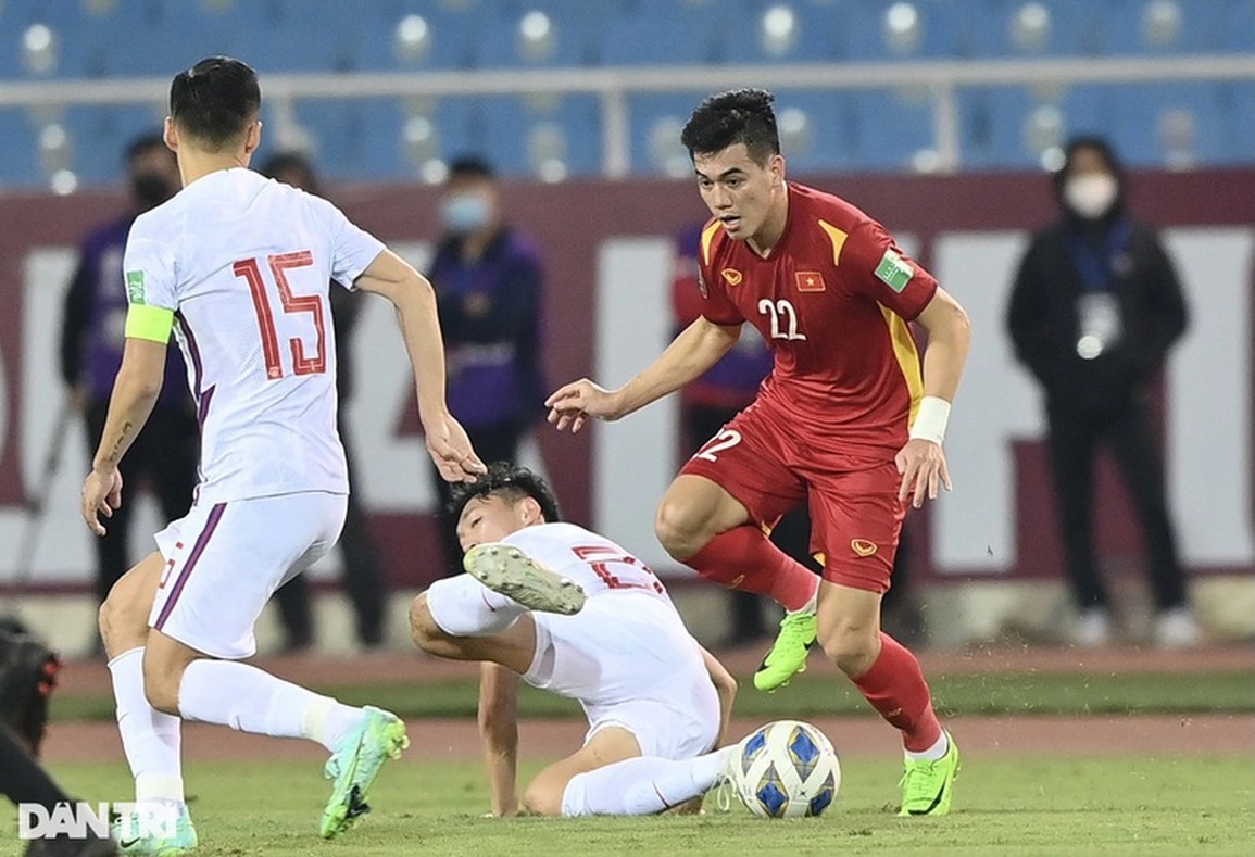 CĐV Trung Quốc nổi điên, đòi giải tán đội nhà khi thua tuyển Việt Nam - 1 CĐV Trung Quốc nổi điên, đòi giải tán đội nhà khi thua tuyển Việt Nam - 1