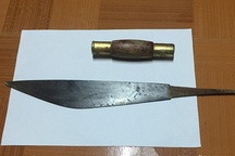 Nửa đêm vác dao chém hàng xóm trọng thương