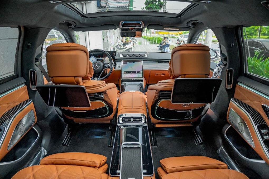 Đi 5.500 km, chủ xe Mercedes-Maybach S 580 mất hơn 7 tỷ đồng khi bán lại - 12 Đi 5.500 km, chủ xe Mercedes-Maybach S 580 mất hơn 7 tỷ đồng khi bán lại - 12