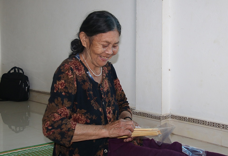 “Hạnh phúc đôi bàn tay” và ước mơ giúp người khuyết tật của đôi vợ chồng khiếm thị - 6 “Hạnh phúc đôi bàn tay” và ước mơ giúp người khuyết tật của đôi vợ chồng khiếm thị - 6