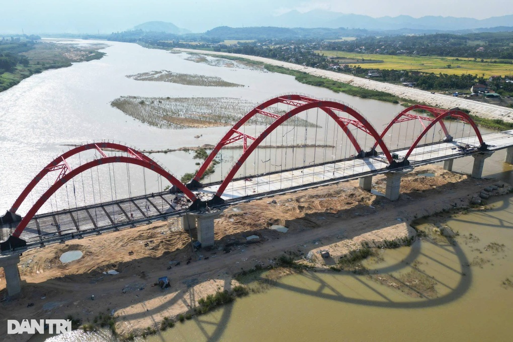 Quảng Ngãi tiêu không hết gần 3.000 tỷ đồng - 1 Quảng Ngãi tiêu không hết gần 3.000 tỷ đồng - 1