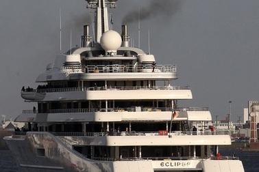 Ngắm siêu du thuyền 500 triệu USD của tỷ phú Abramovich