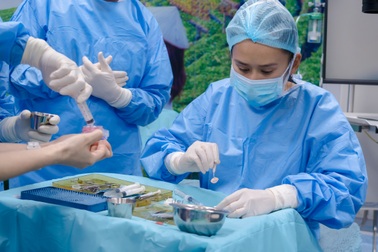 Sáng chế của nữ bác sĩ Việt tạo bước tiến mới trong ghép giác mạc