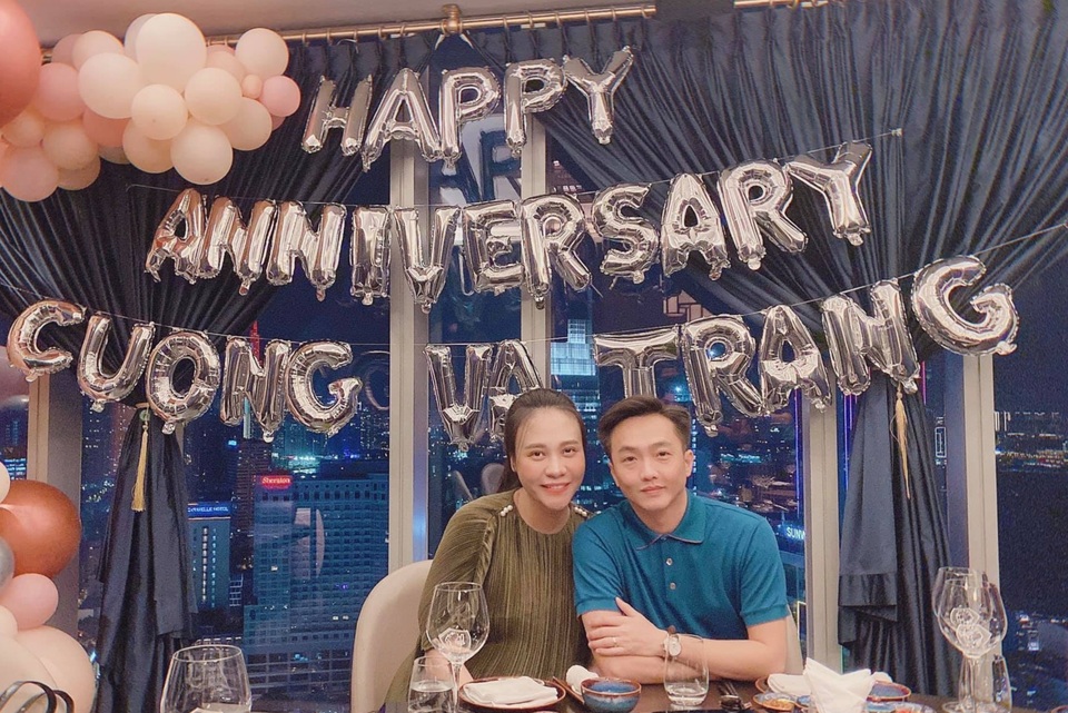 Cặp đôi Cường Đôla, Đàm Thu Trang hạnh phúc chào đón thiên thần nhỏ! - 2 Cặp đôi Cường Đôla, Đàm Thu Trang hạnh phúc chào đón thiên thần nhỏ! - 2