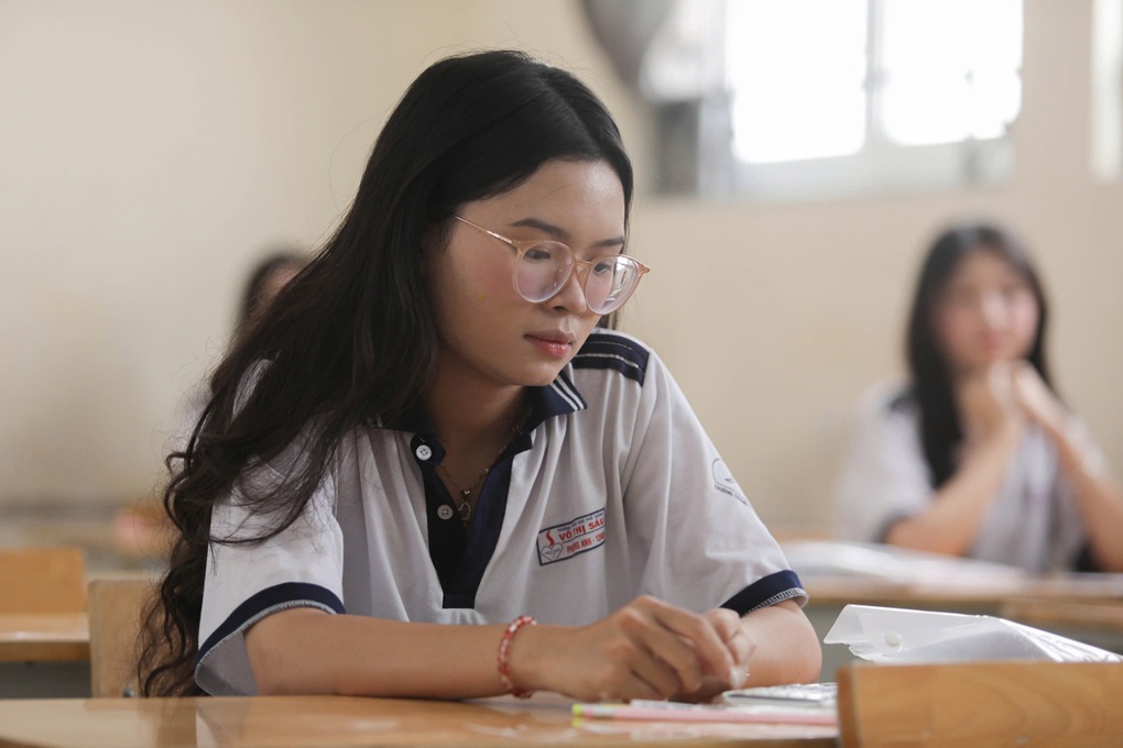 Đề tiếng Anh quá khó, xem cách quy đổi IELTS nơi dễ ăn 10, nơi từ chối - 1 Đề tiếng Anh quá khó, xem cách quy đổi IELTS nơi dễ ăn 10, nơi từ chối - 1