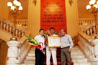 Máu lửa, đi tới cùng sự thật