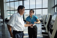 Khách bay không ký gửi hành lý làm thủ tục tại Tân Sơn Nhất ra sao?