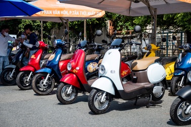 Phụ huynh chọn mua VinFast Evo Lite Neo cho con đi học