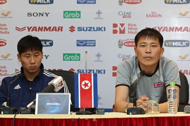 HLV Triều Tiên: "Ông Park rất giỏi, nhưng chúng tôi không e ngại"