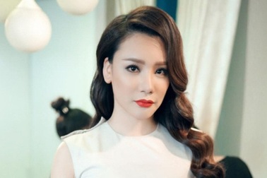 Hồ Quỳnh Hương nói gì khi lần thứ 2 bị đánh "trượt" Nghệ sĩ Ưu tú?