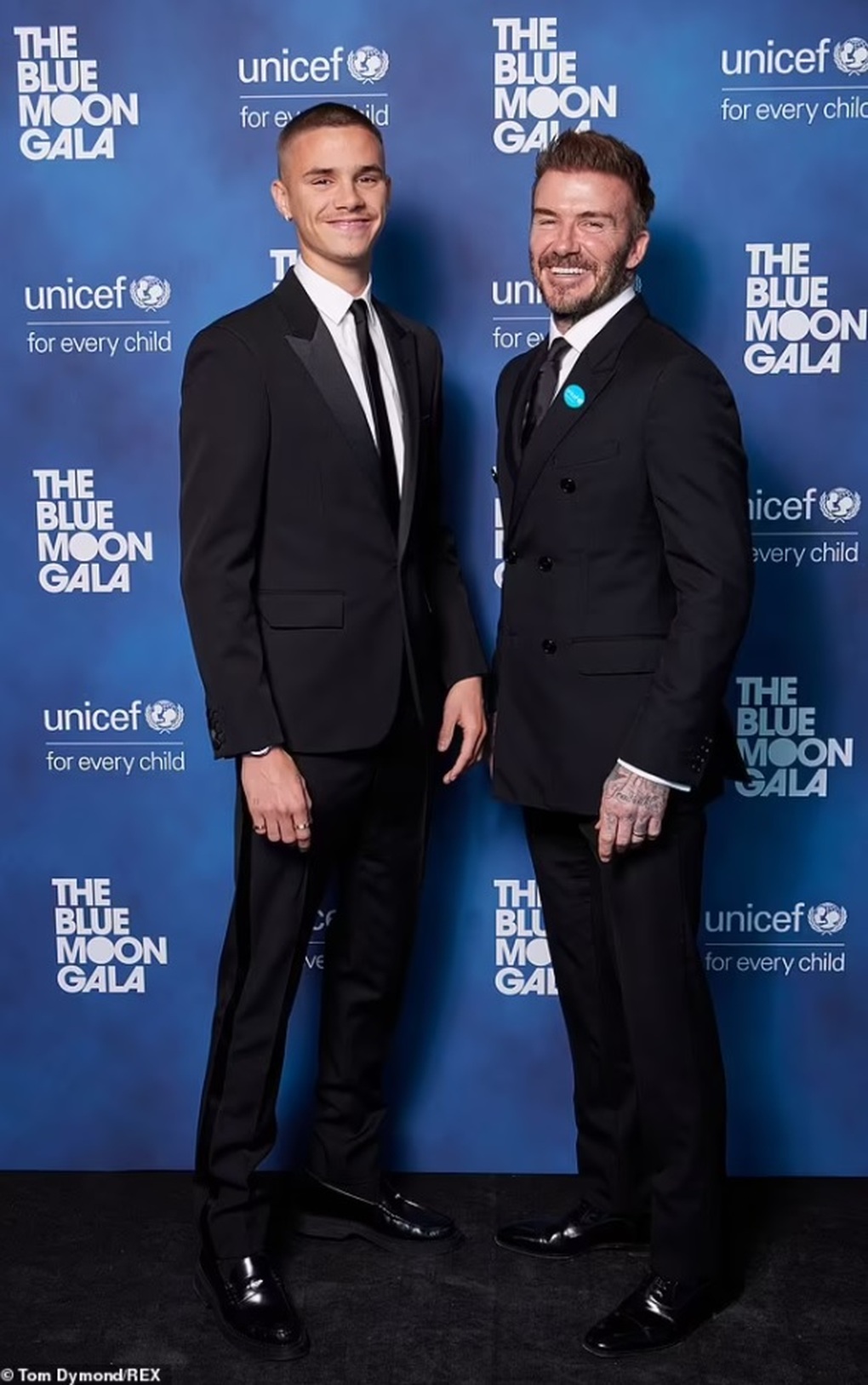 Vợ chồng Beckham rất chặt tay khi chi tiền gây dựng sự nghiệp cho con cái - 4 Vợ chồng Beckham rất chặt tay khi chi tiền gây dựng sự nghiệp cho con cái - 4