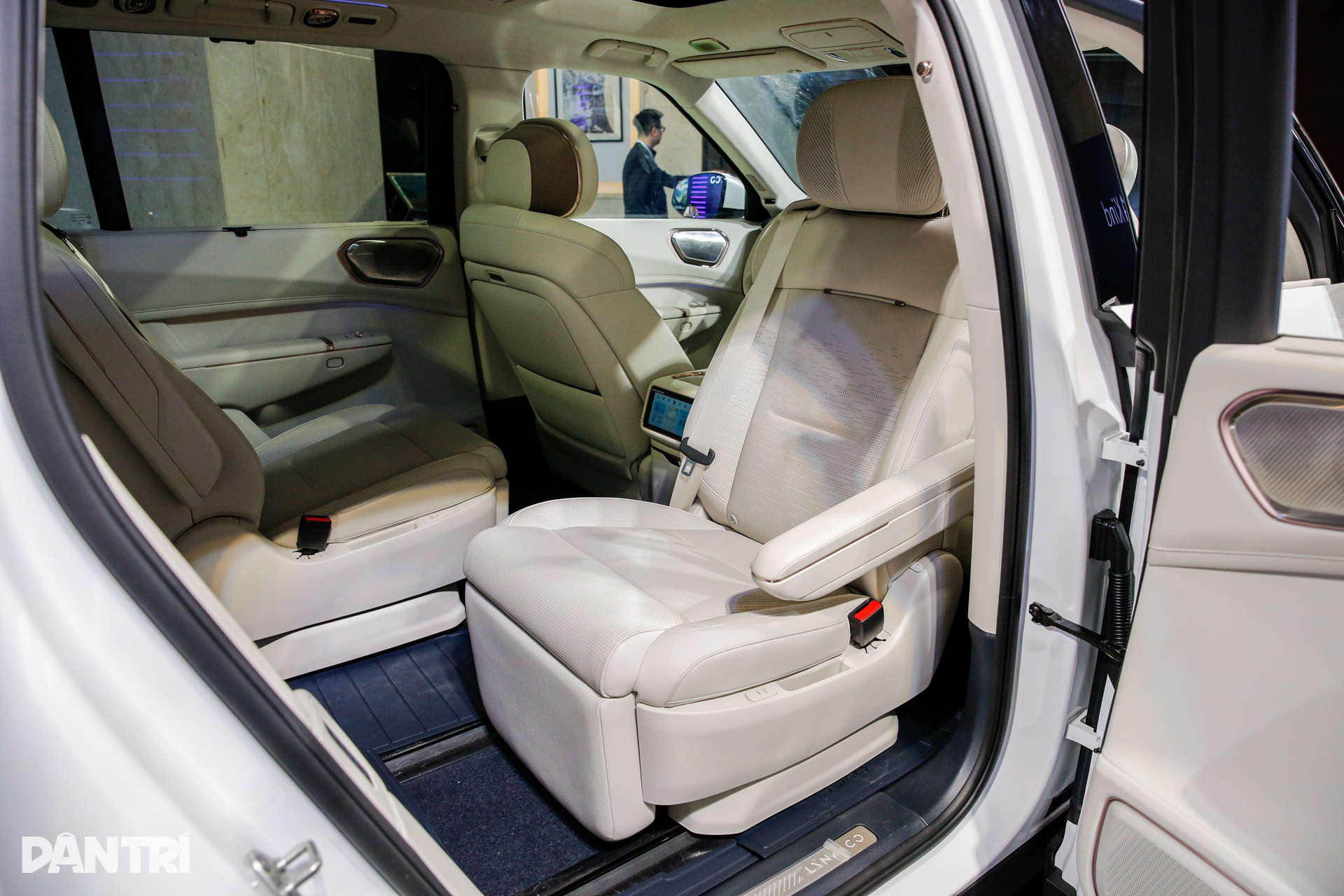 Lynk  Co 900: Ngợp mắt với công nghệ hiện đại nhưng khó làm quen - 5