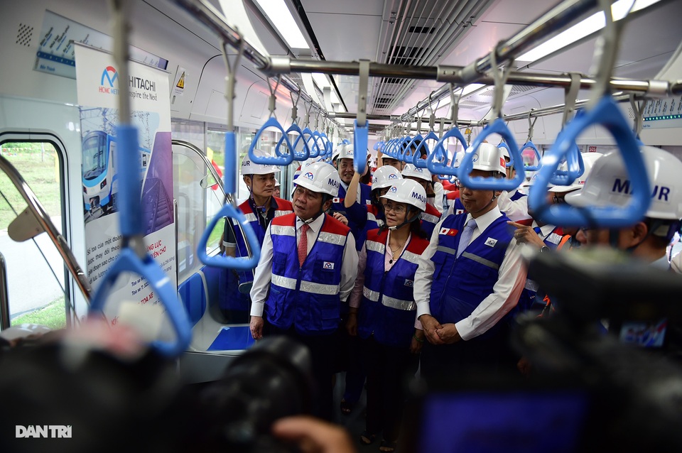 Soi thông số chi tiết đoàn tàu Metro số 1 vừa nhập về Sài Gòn - 12 Soi thông số chi tiết đoàn tàu Metro số 1 vừa nhập về Sài Gòn - 12