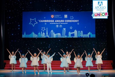 Apollo English tổ chức lễ trao chứng chỉ quốc tế Cambridge cho học viên khu vực phía Nam