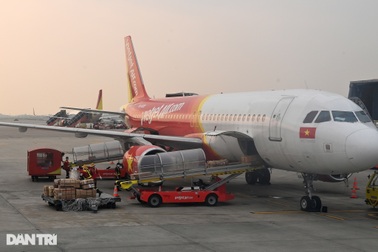 Bầu trời mở cửa trở lại, ông lớn hàng không Việt lập tức báo lãi đậm