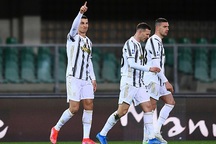 C.Ronaldo lập công, Juventus vẫn rơi điểm đáng tiếc