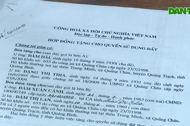 Kỳ lạ người đã chết nhiều năm vẫn ký nhận tặng đất