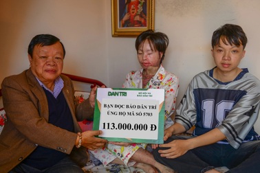 Bạn đọc hỗ trợ người phụ nữ bị bỏng axit ở Lâm Đồng 176 triệu đồng