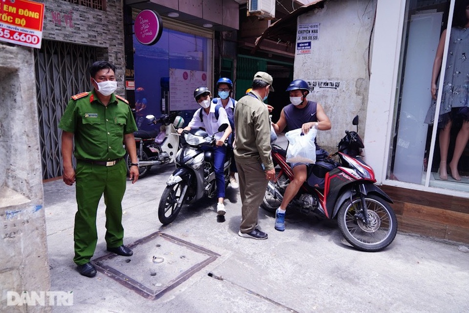 TPHCM: Một trường hợp ngoài cộng đồng tái dương tính với Covid-19 - 4 TPHCM: Một trường hợp ngoài cộng đồng tái dương tính với Covid-19 - 4