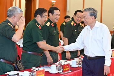 Bộ Chính trị tán thành phương án nhân sự quân đội tham gia T.Ư khóa mới