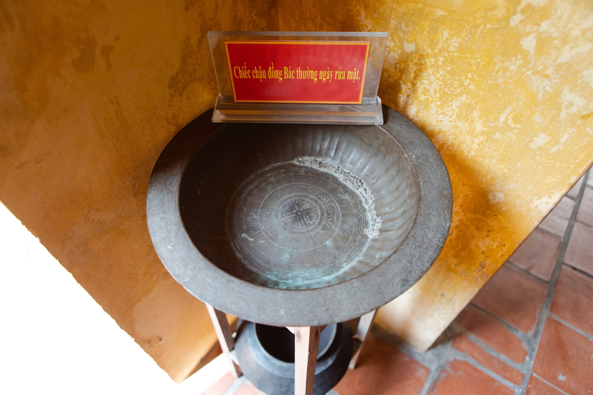 Chuyện về căn nhà nhỏ ven sông ở Hà Nội hai lần đón Bác Hồ - 9 Chuyện về căn nhà nhỏ ven sông ở Hà Nội hai lần đón Bác Hồ - 9